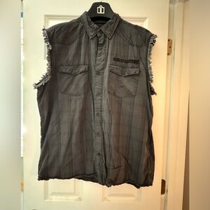 Men’s Harley Davidson lightweight XL mechanic sleeveless shirt.